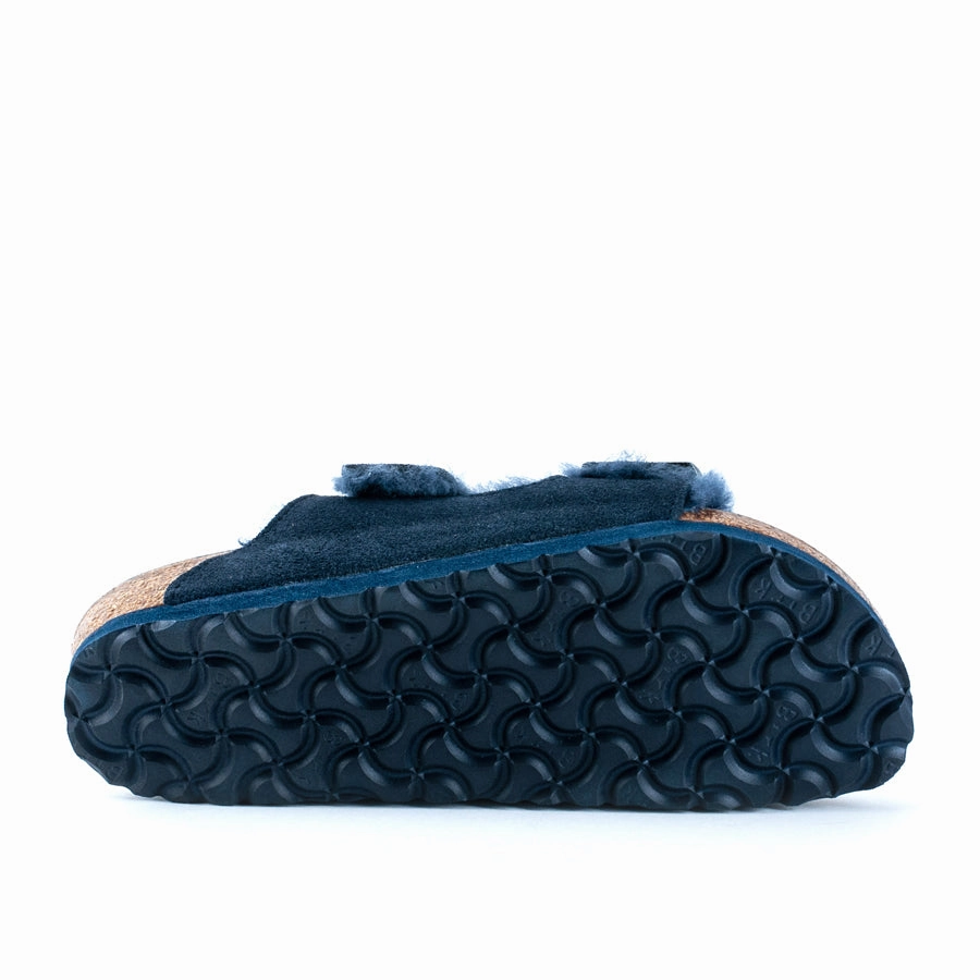 ARIZONA SHEARLING - MIDNIGHT - SUEDE Odor Resistant Materials Compression Midsole