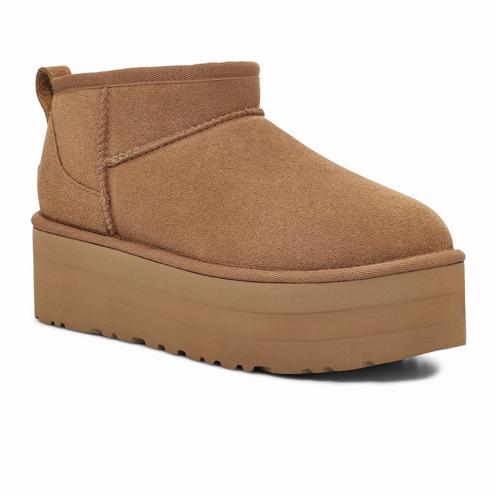 Non Slip Tread Pattern UGG? Classic Ultra Mini Platform (Women) - Chestnut