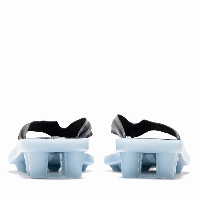 Wear Flex hook and loop closure Women's Fenty x Puma Cat Cleat L - Black/Haute Tropic