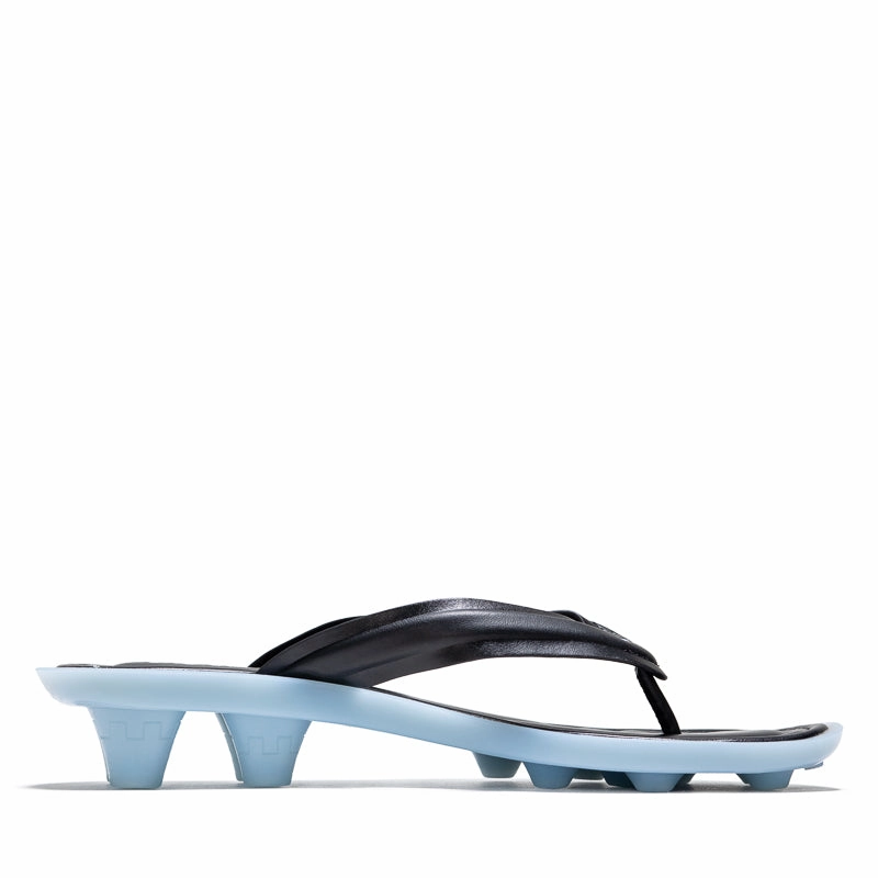 Basic Appeal Women's Fenty x Puma Cat Cleat L - Black/Haute Tropic