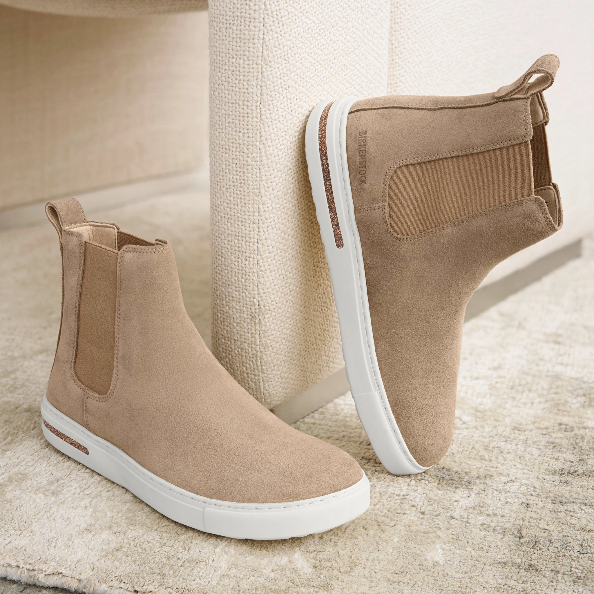 BEND CHELSEA - TAUPE - SUEDE Elastic Collar