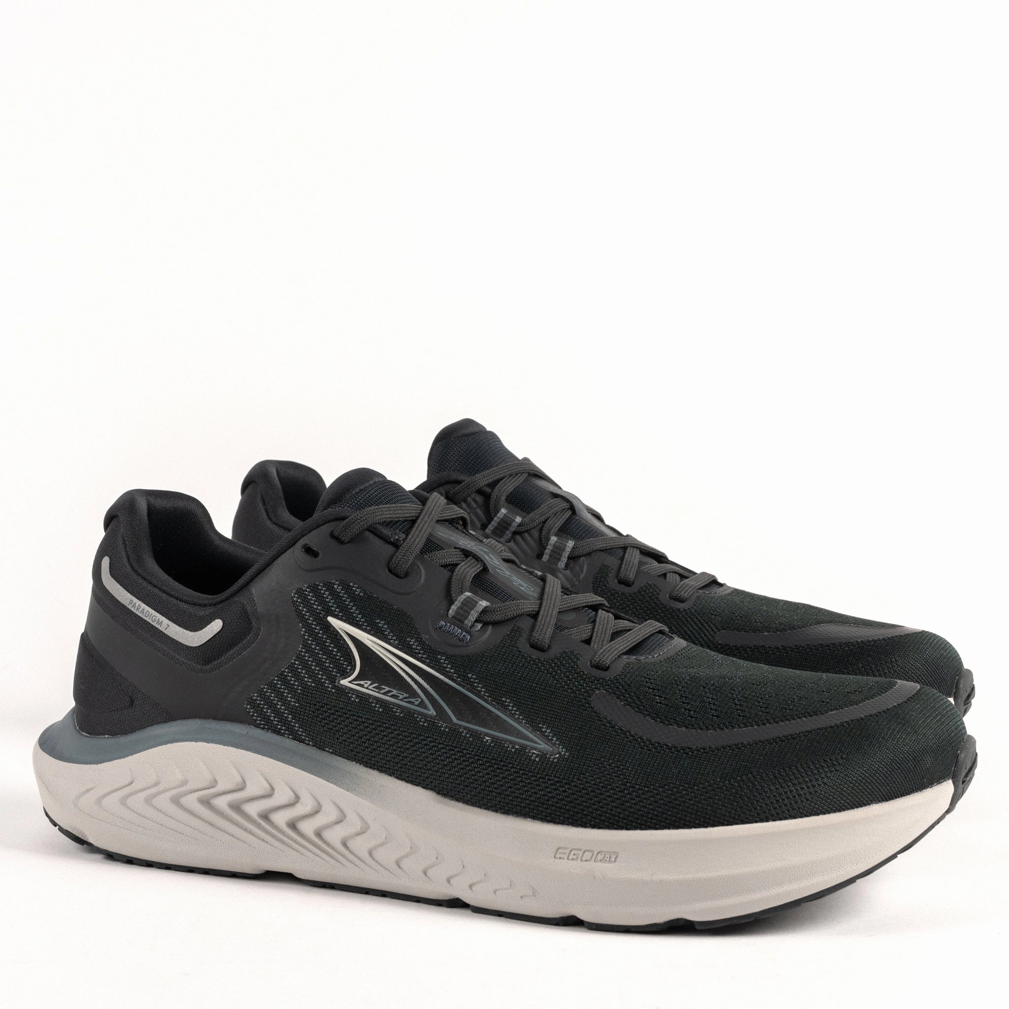 M-PARADIGM 7 - BLACK - MESH Reinforced Heel Counter