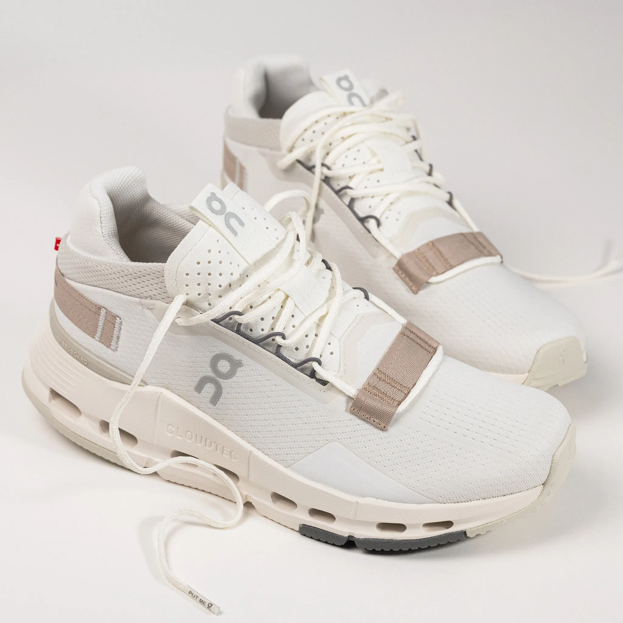 W-CLOUDNOVA 2 - ICE/SAND - MESH All-weather sole Seamless Upper