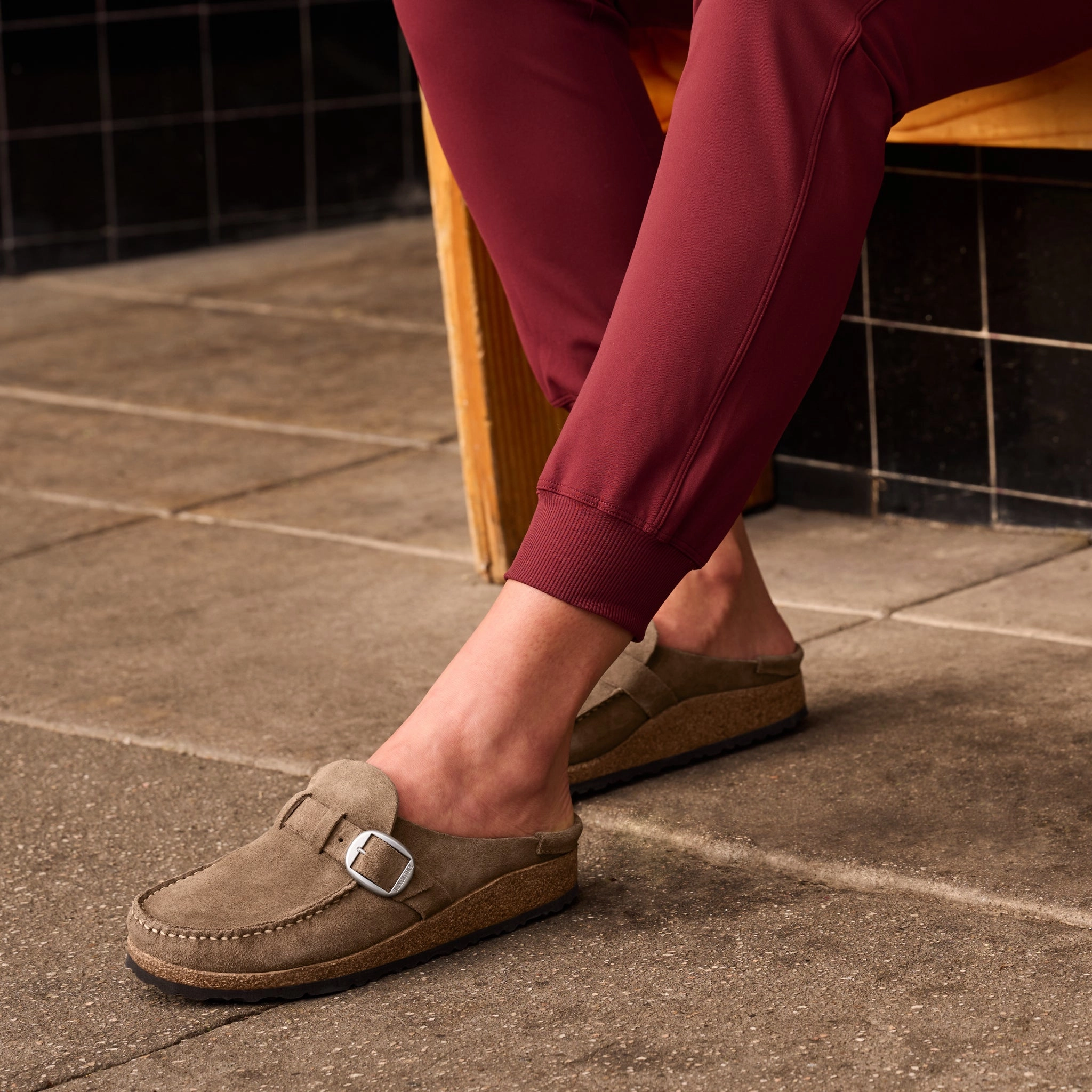 BUCKLEY - GRAY TAUPE - SUEDE Universal Fit Design Responsive foam