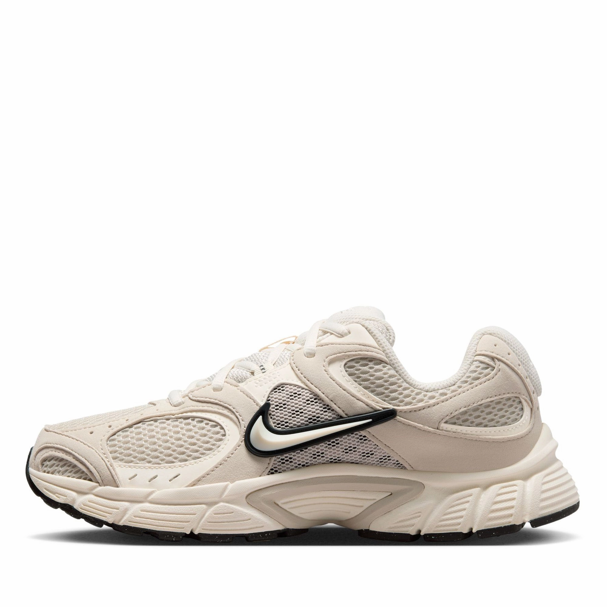 Women's Nike V5 RNR - Light Orewood Brown/Pale Ivory Trail Support Insulated Fit