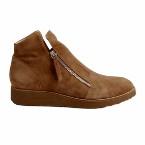 Django & Juliette Ohmy Ankle Boot (Women) - Light Chocolate Rugged Built Cold Climate Pull on
