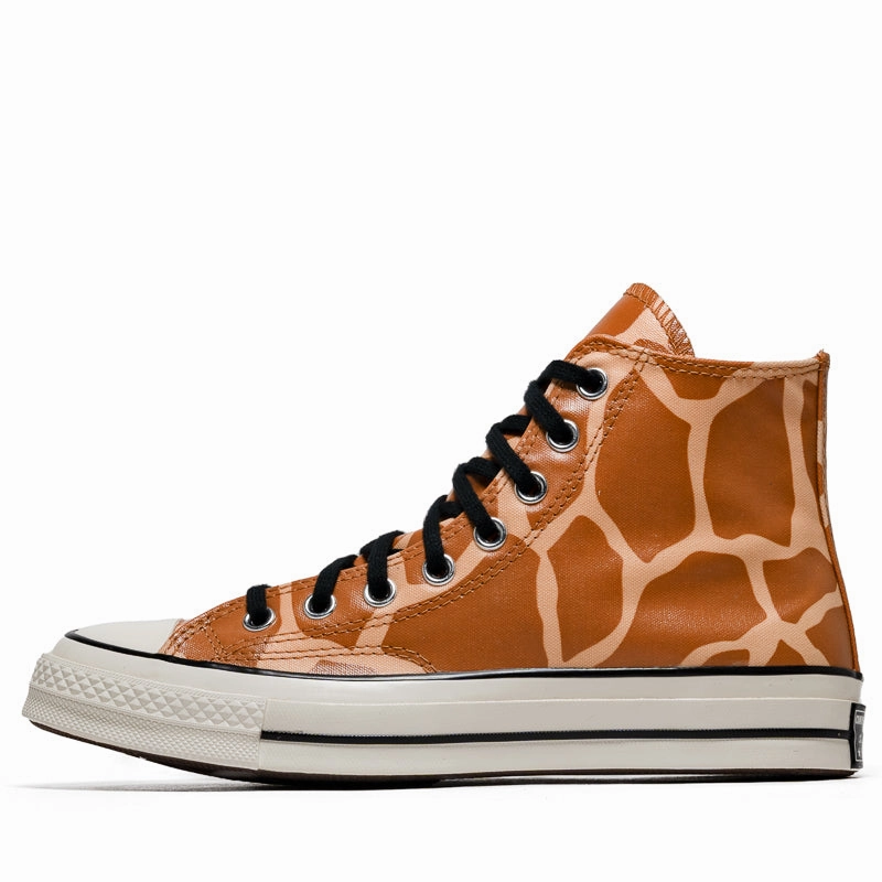 Trendy Look Converse Chuck 70 Glow-In-The-Dark Giraffe Print - Ginger Snap/Egret