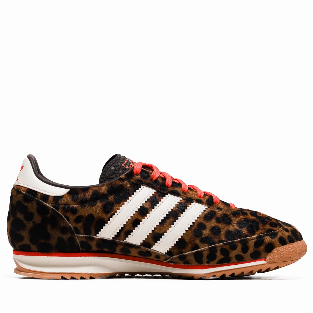 Functional Footwear Women's Adidas SL 72 OG - Dark Brown/Off White