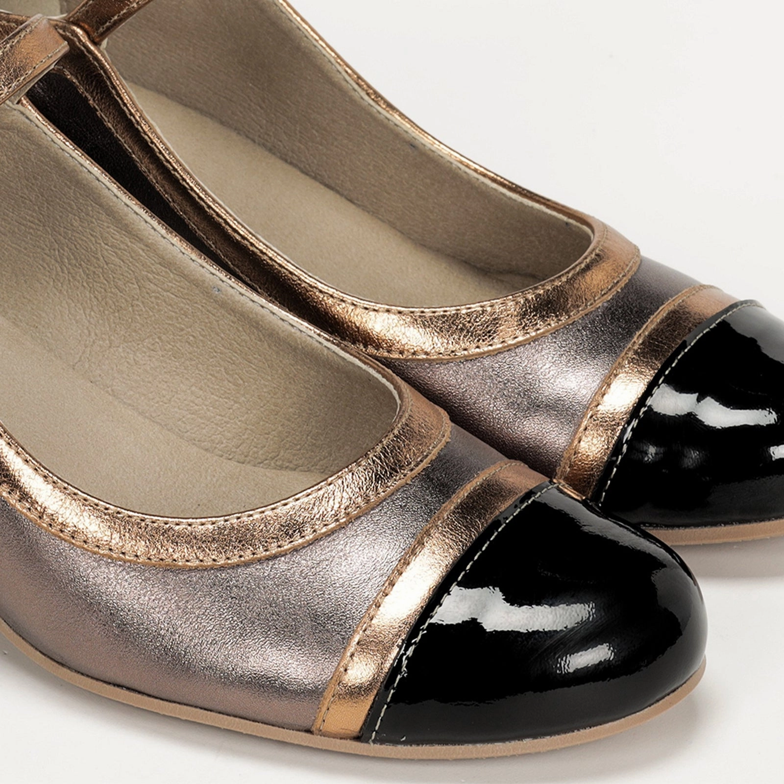 Lightweight Design Dorking Frida Heeled Mary Jane (Women) - Marmota