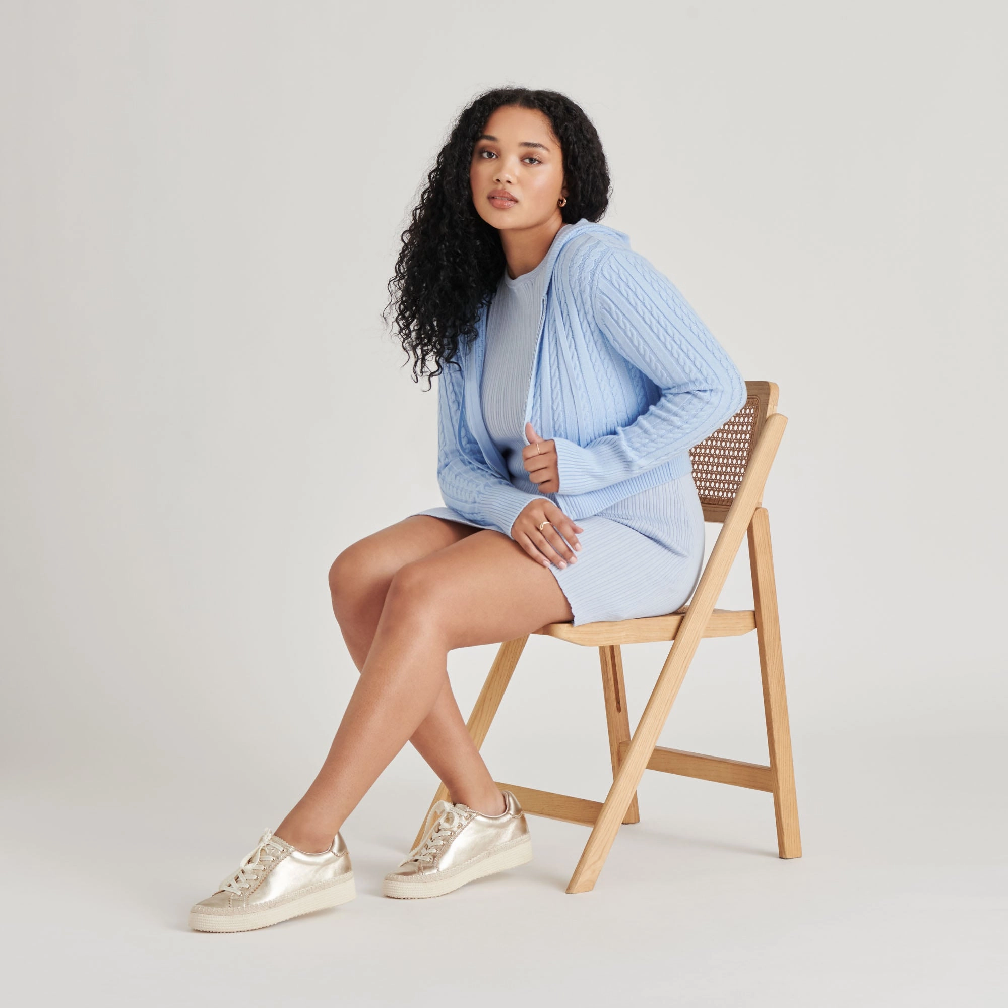 LENNIX SNEAKERS LIGHT GOLD METALLIC LEATHER Contoured Foot Shape Walk Out