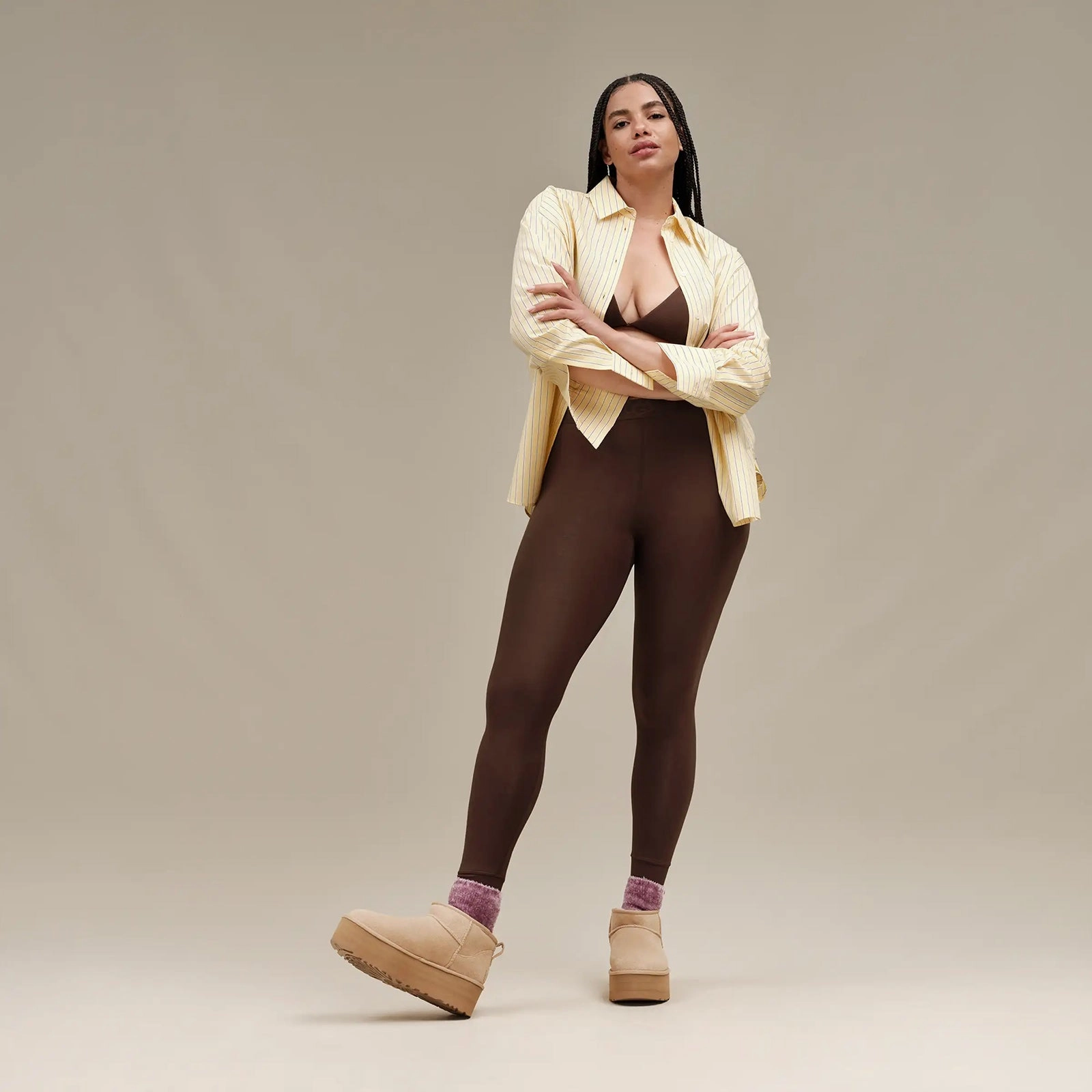 UGG? Classic Ultra Mini Platform (Women) - Sand sole