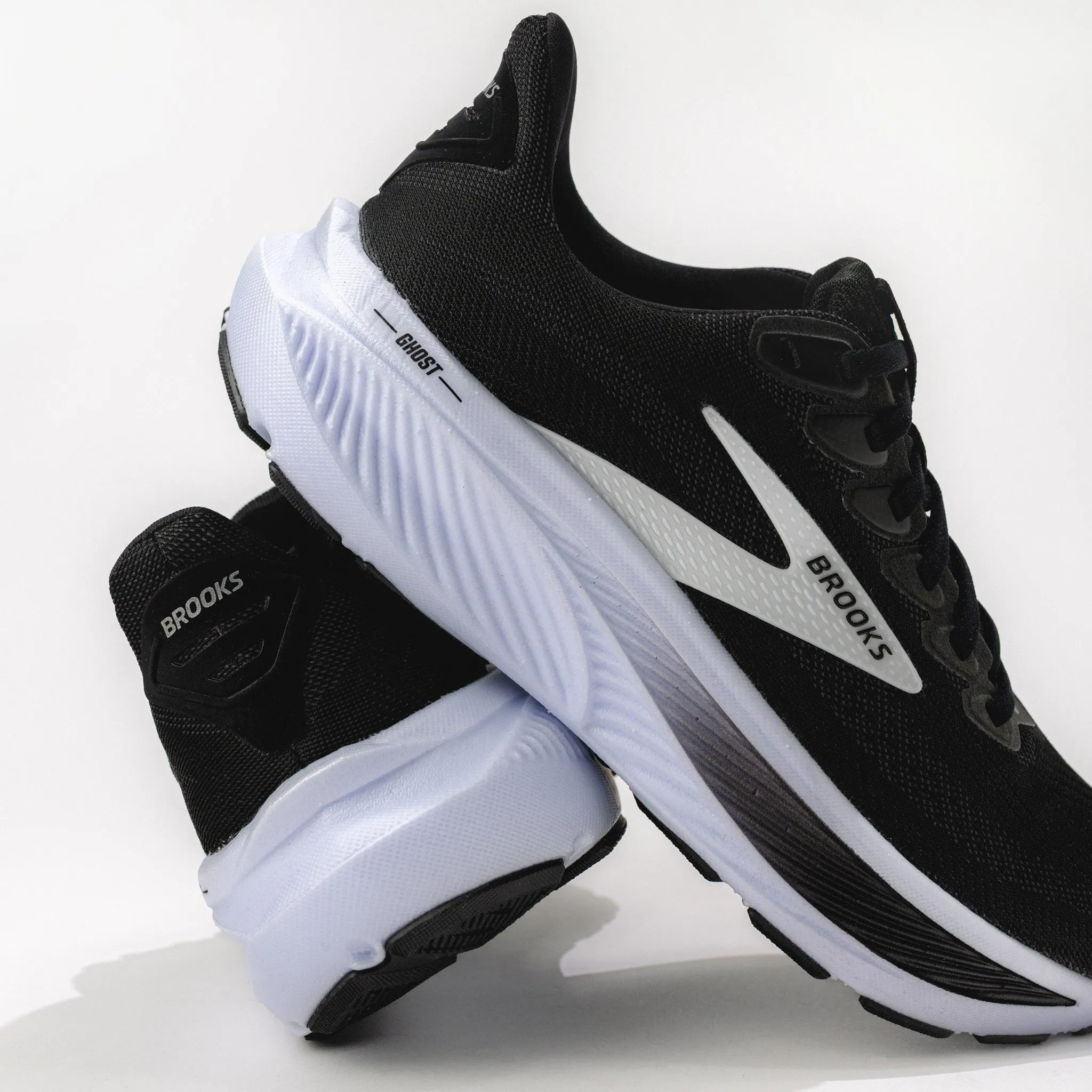 Lightweight Ease Iconic shock absorption W-GHOST 17 - BLACK - MESH