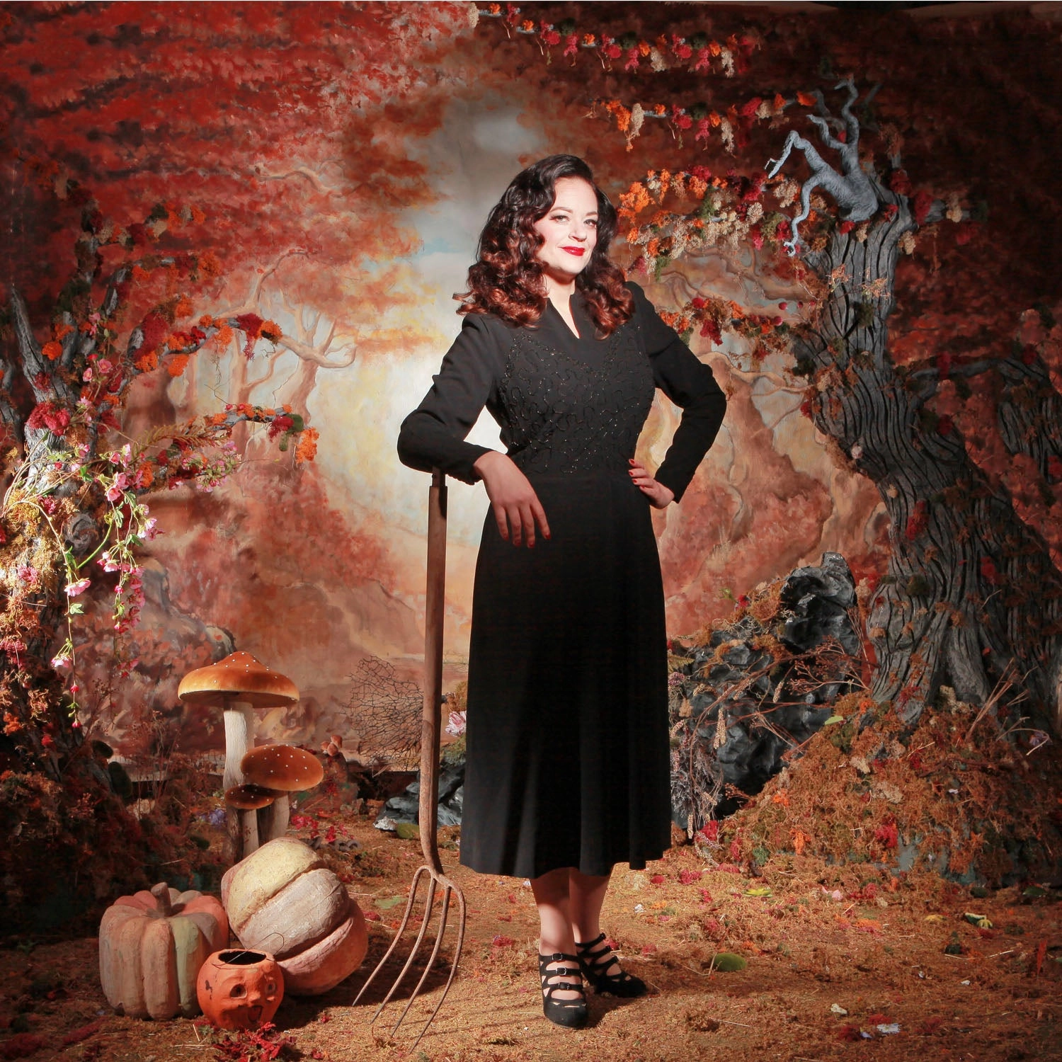 Aris Allen 1940s Black Velvet Criss-Cross 3-Buckle Burlesque Pump Exclusive traction All-day lining