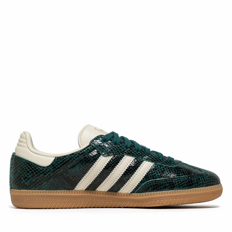 Rugged Built Mountain Hike Women's Adidas Samba OG - Cream White/Collegiate Green