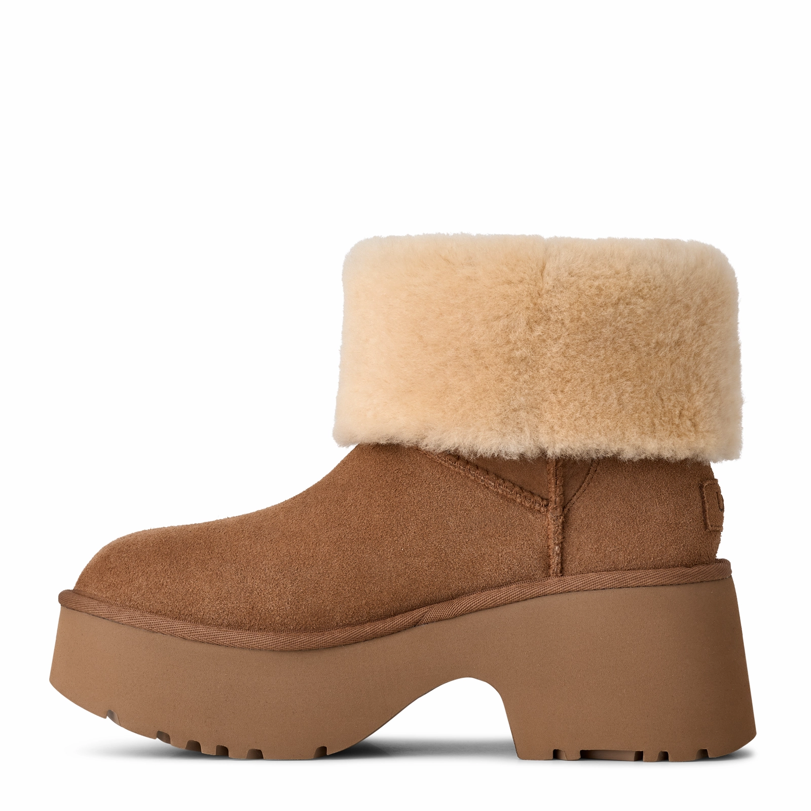 Durable Shell Active Nomad UGG? Esmee Boot (Women) - Chestnut