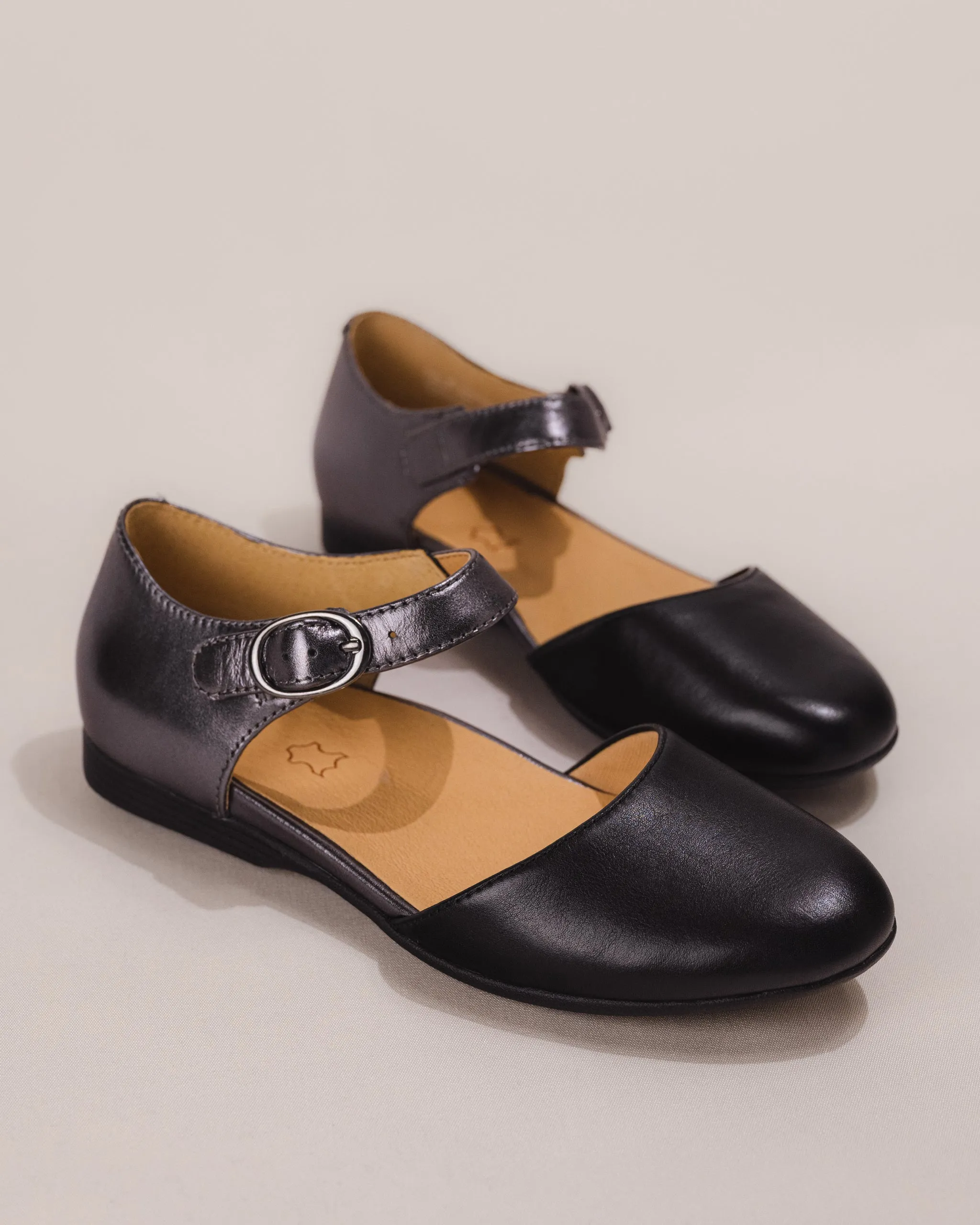 squash Flexible Midsole Design LIV - BLACK - LEATHER