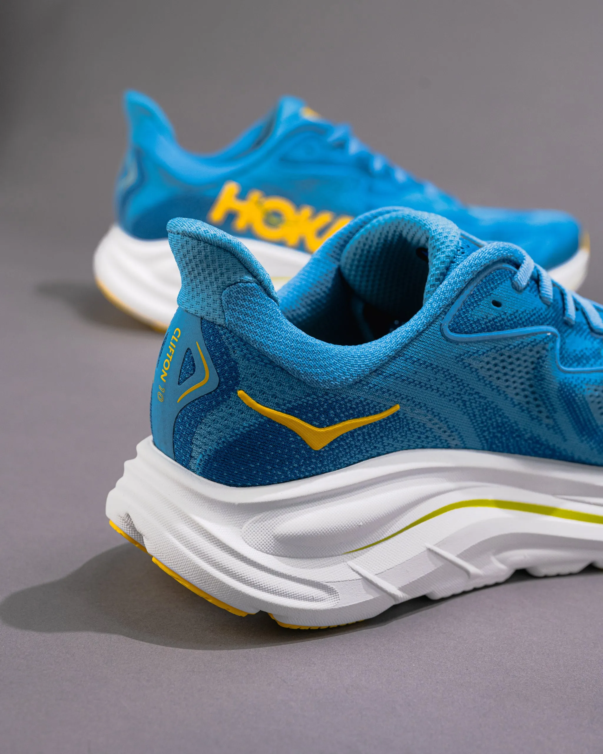 Urban breathability M-CLIFTON 10 - ALPINE BLUE - MESH