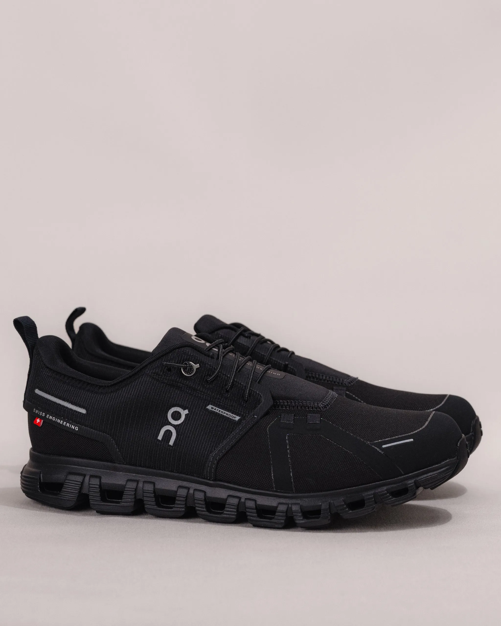 M-CLOUD 6 WP - BLACK - MESH Proper