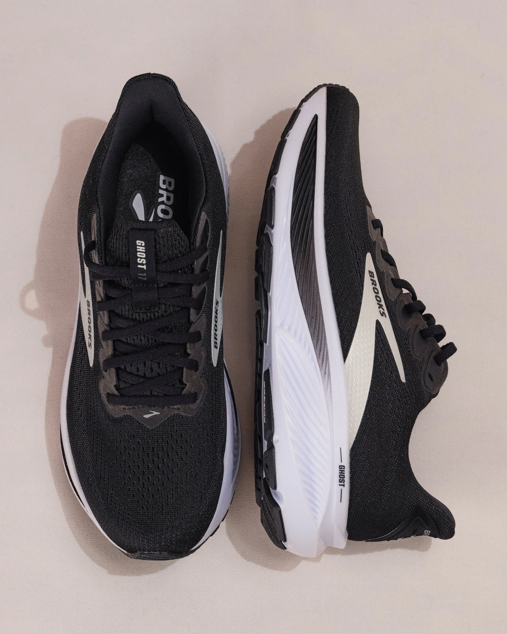 Retro-inspired M-GHOST 17 - BLACK - MESH