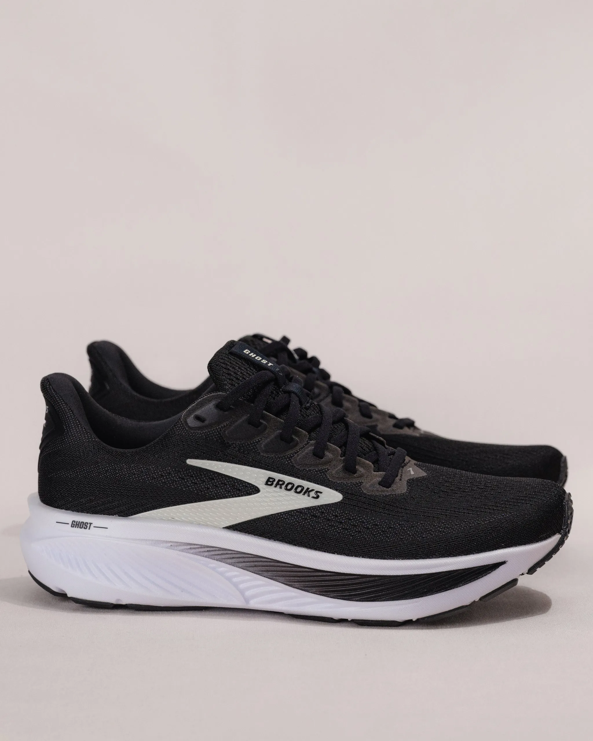 M-GHOST 17 - BLACK - MESH Breathable mesh lining