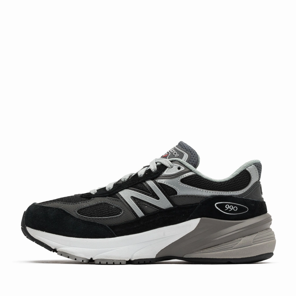 New Balance FuelCell 990v6 (GS) - Black/Silver Training Ground Minimalist Look