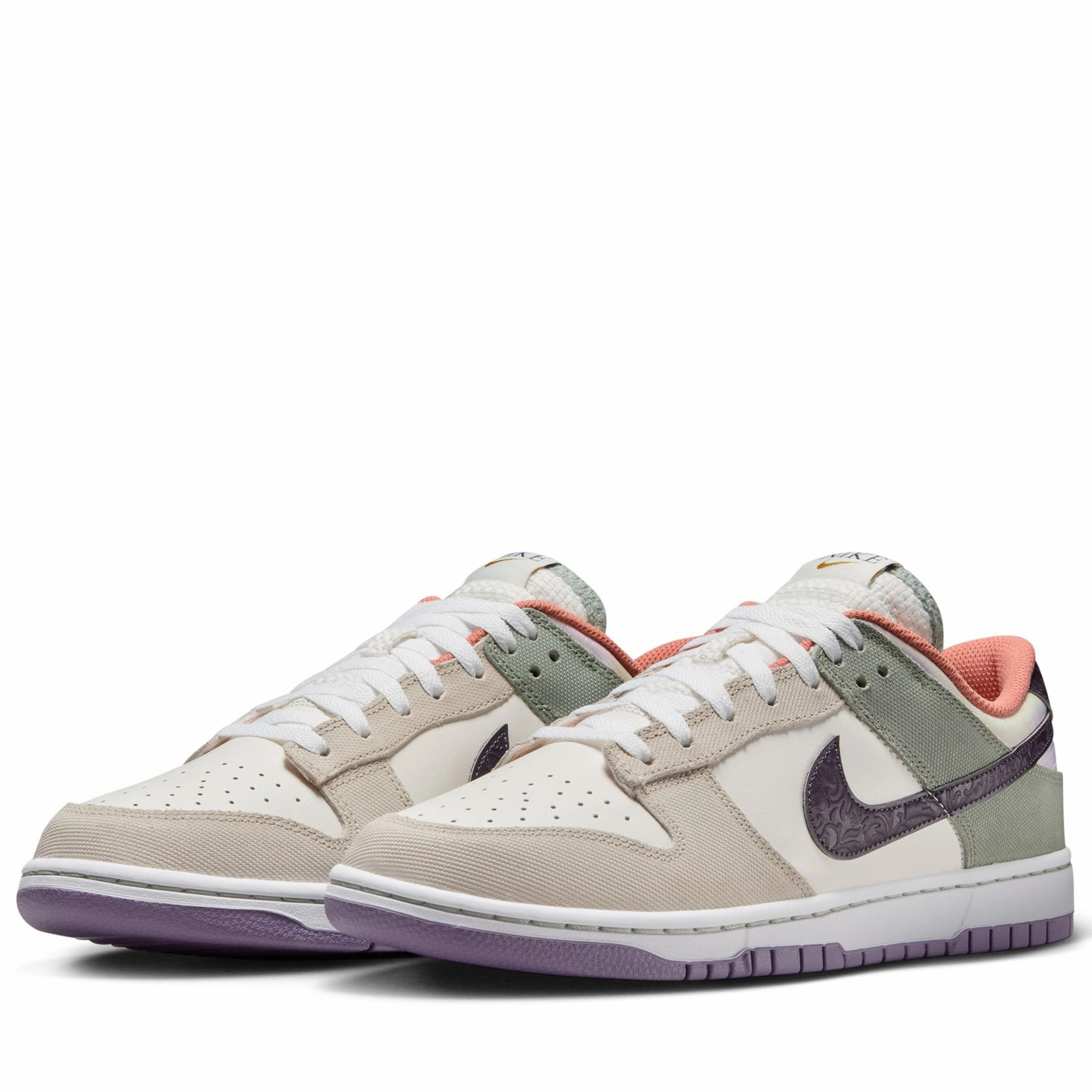 Nike Dunk Low Retro SE 'NOLA' - Sail/Gridiron Padded Interior Snow Trekker