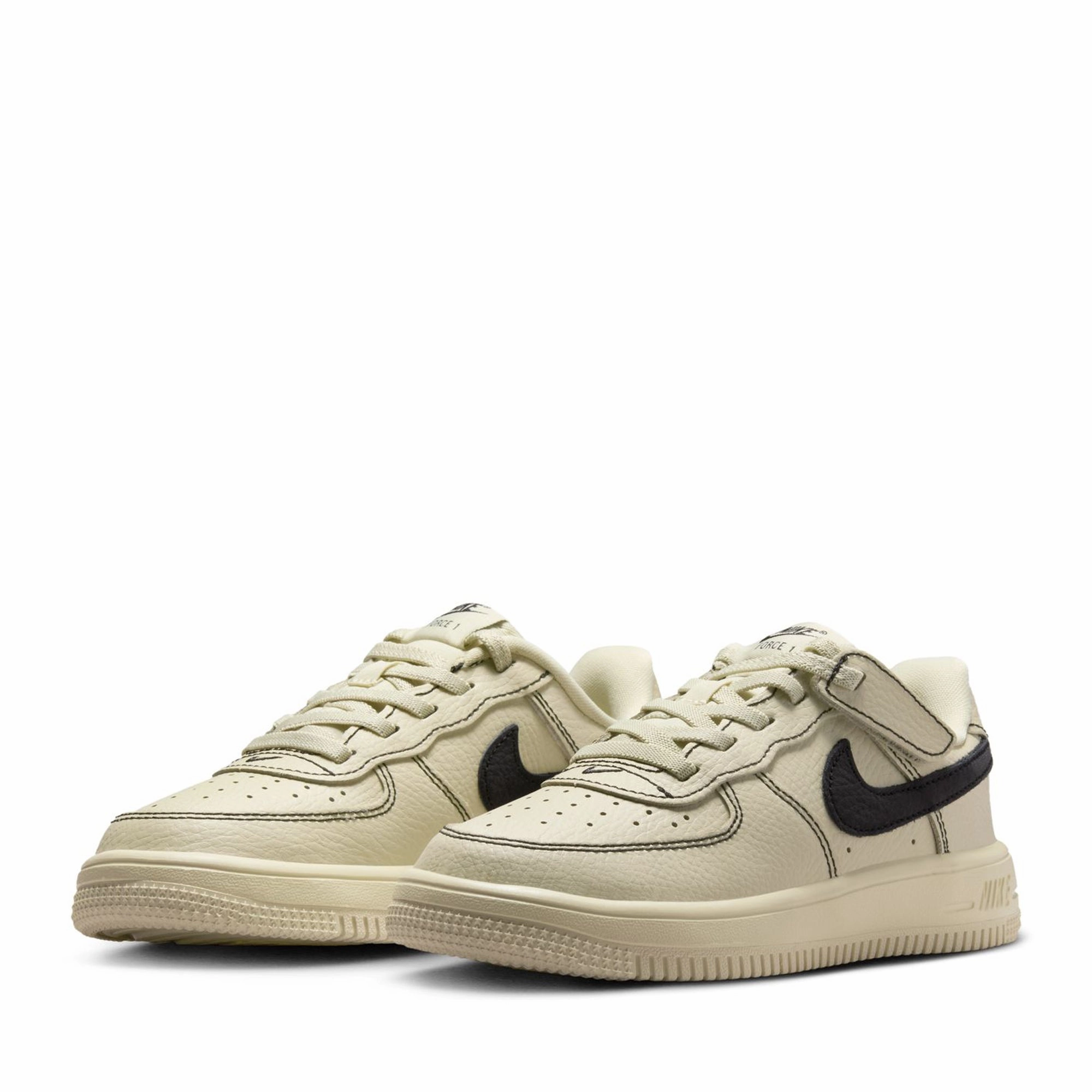 Reinforced Form Weekend Wanderer Nike Force 1 Low LV8 EasyOn (PS) - Light Khaki/Black