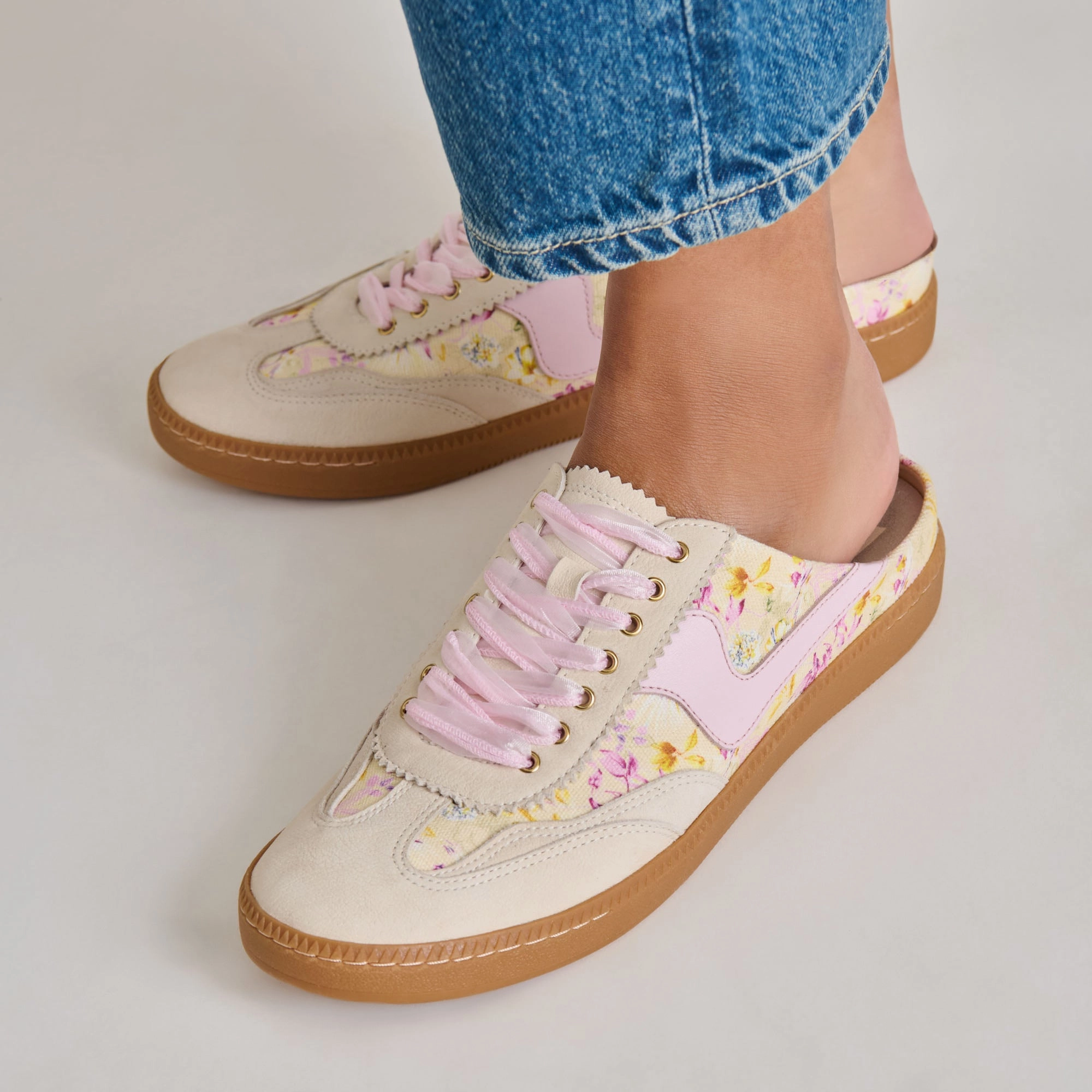 NOTICE SLIDE SNEAKERS PURPLE FLORAL LEATHER Air Flow Trendy Travel Sandals