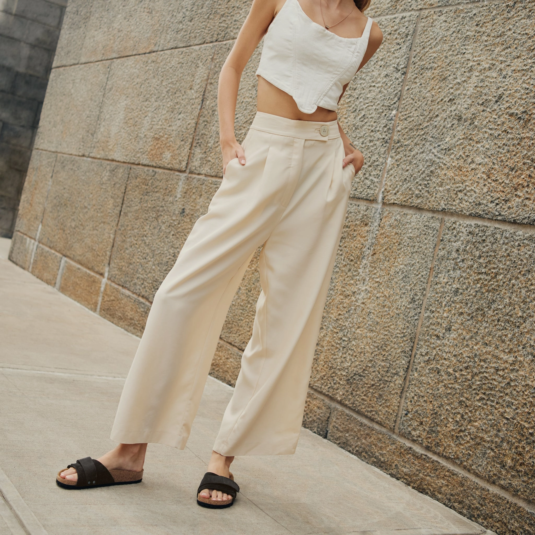 OITA - BLACK - SUEDE Exclusive