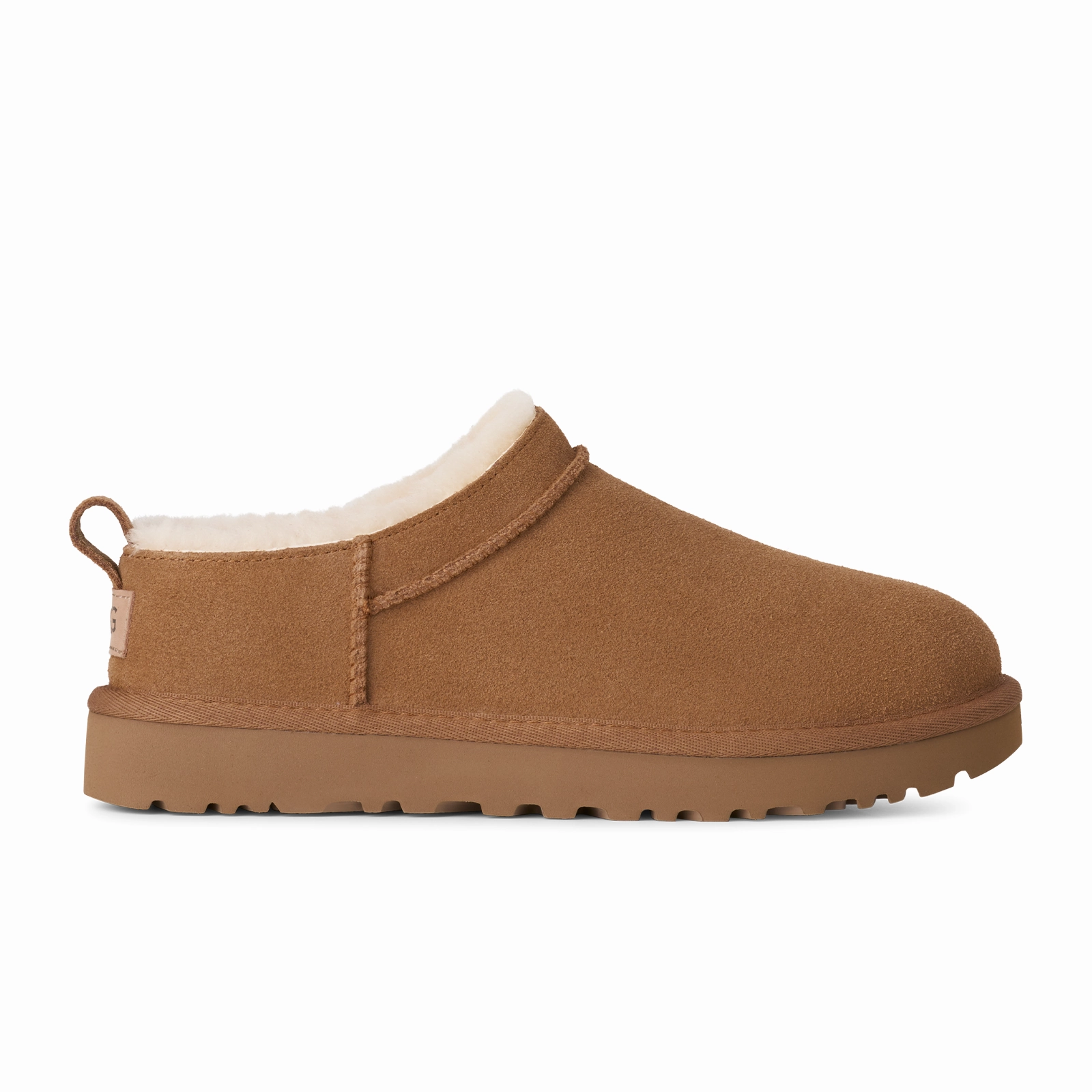 Padded Interior Weather Resistant User High Utility UGG? Classic Micro (Women) - Chestnut
