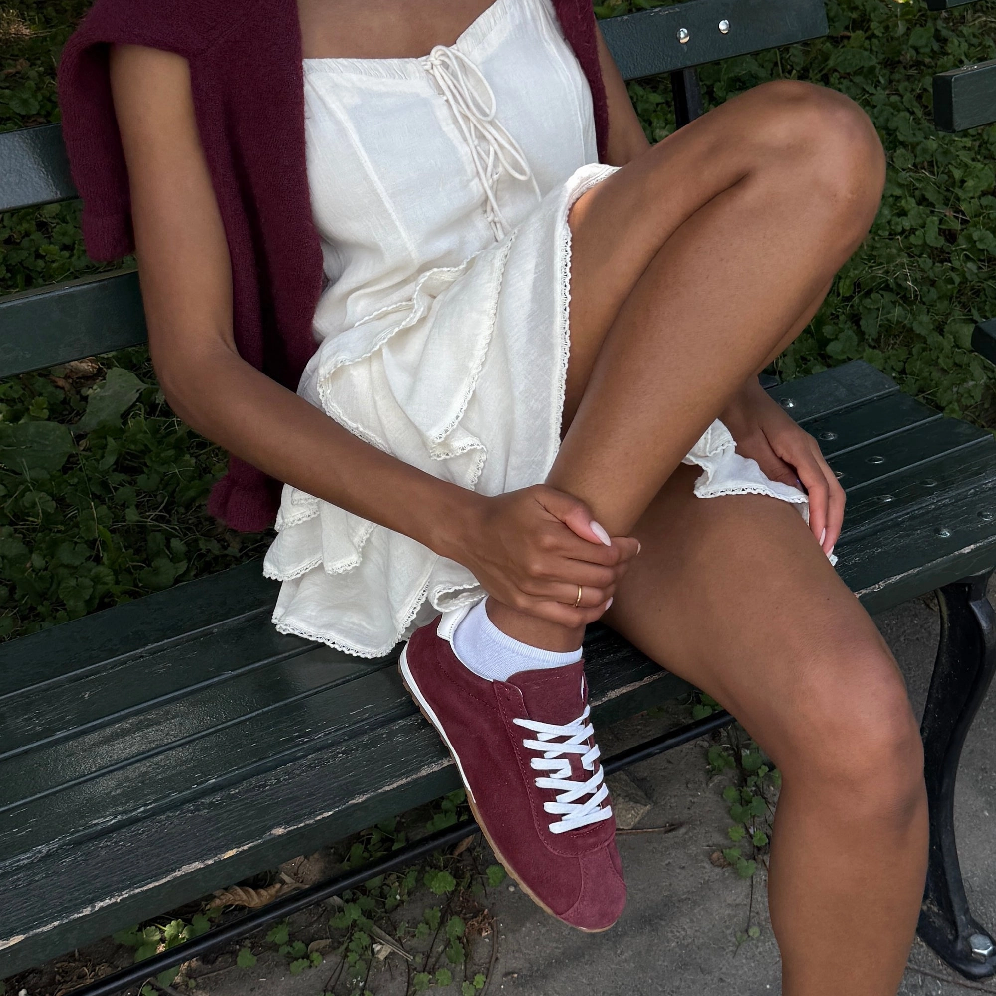 Flexible Flip-flops SERINA SNEAKERS BURGUNDY SUEDE