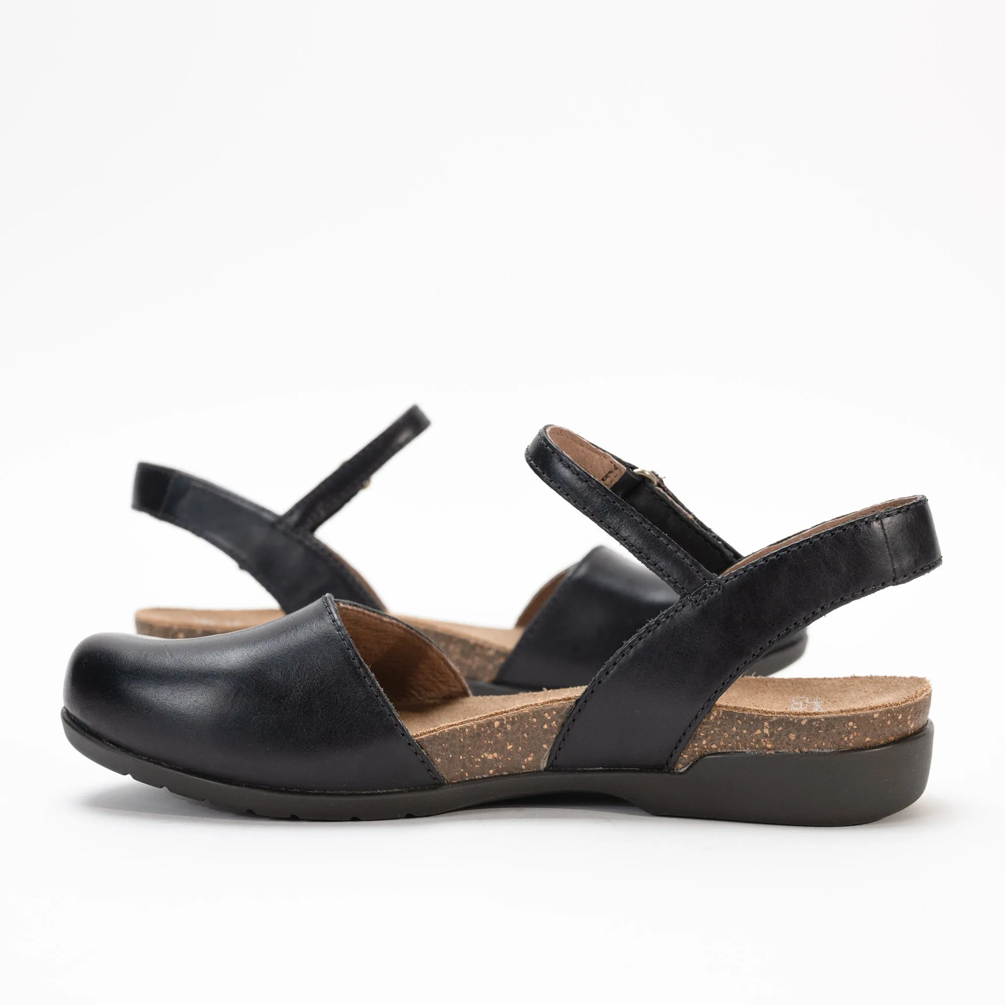 ROWAN - BLACK - LEATHER family vacation