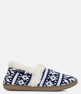 trendy teenagers' looks Minnetonka Dina Slipper - Women