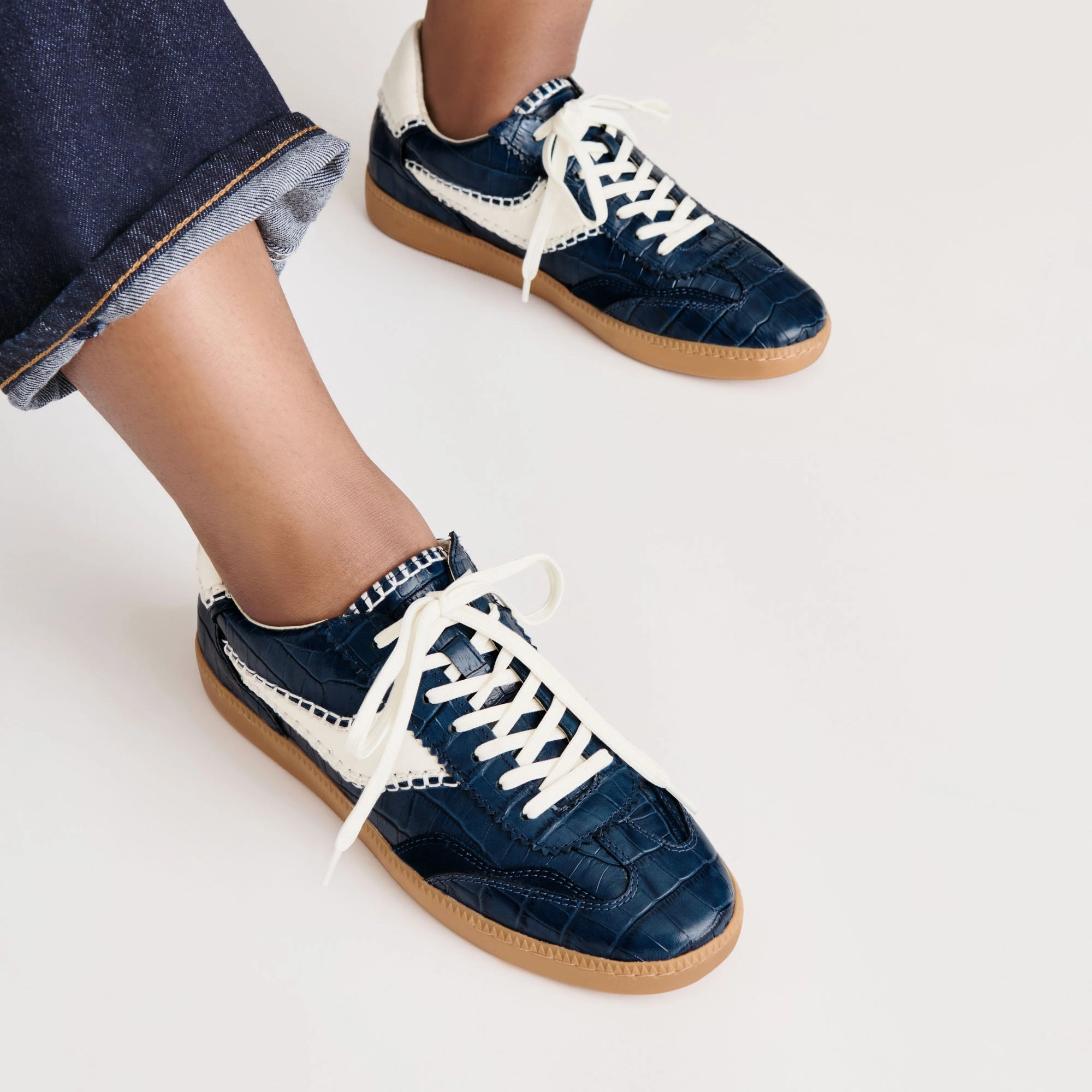 NOTICE STITCH SNEAKERS INK CROCO EMBOSSED LEATHER therapeutic Enhanced Ground Contact Surface