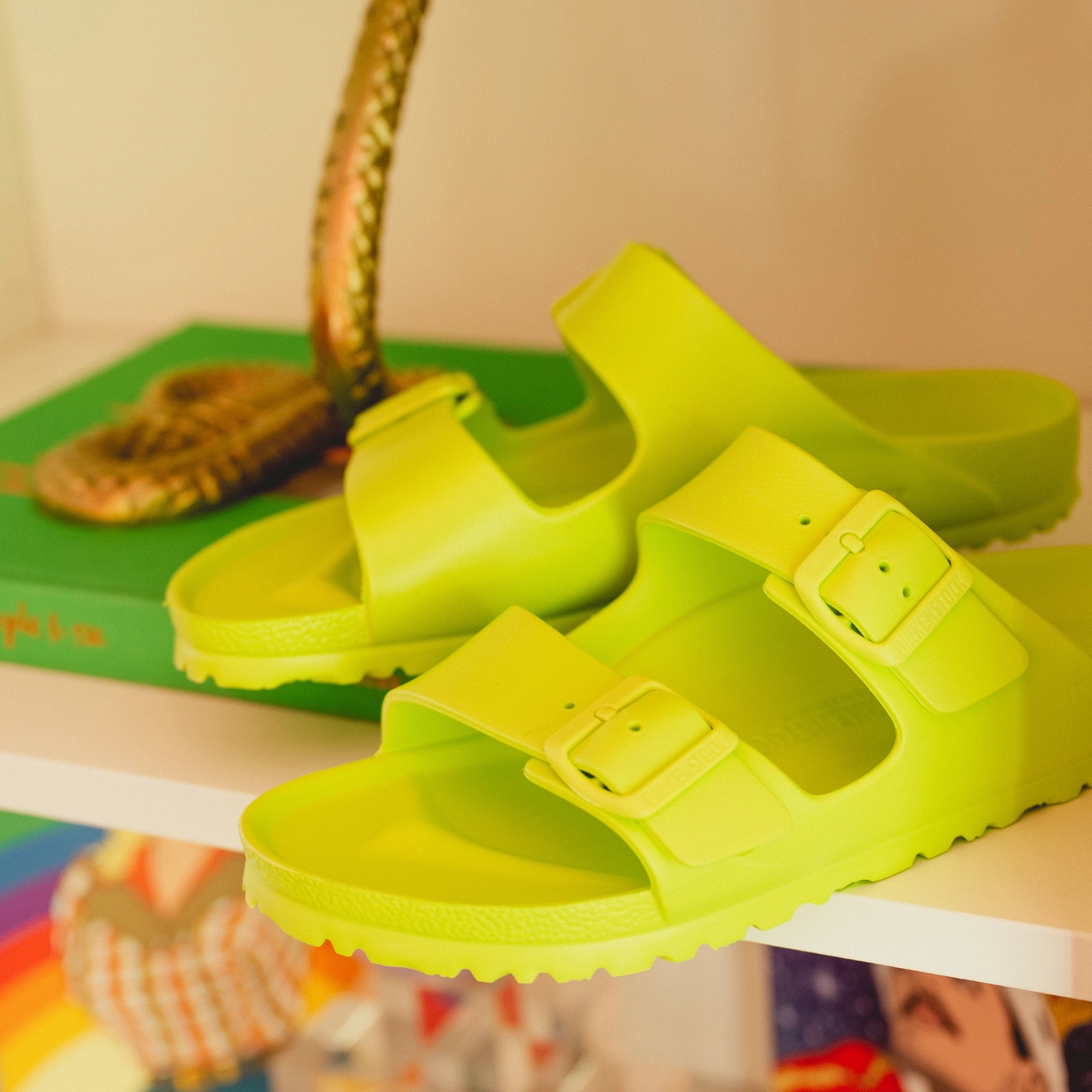 EVA ARIZONA - ACTIVE LIME - EVA Retro-inspired cushioning Vegan Material Options