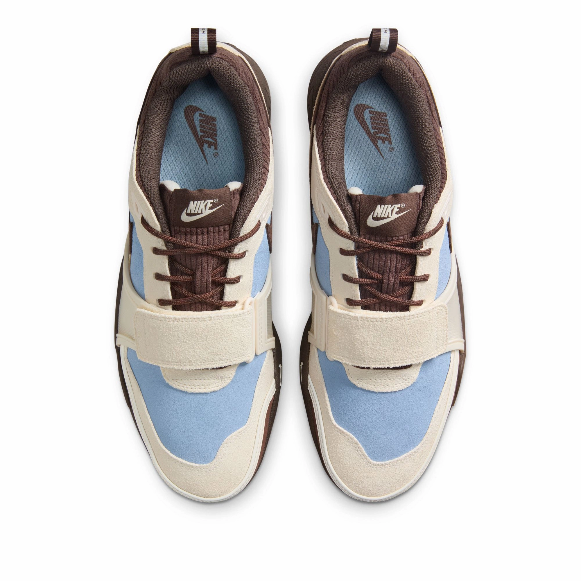 Minimal Color Travis Scott x Nike Zoom Field Jaxx - Leche Blue/Baroque Brown