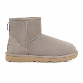 UGG? Classic Mini II (Women) - Campfire Anti-Slip Function Low Profile Windy Weather