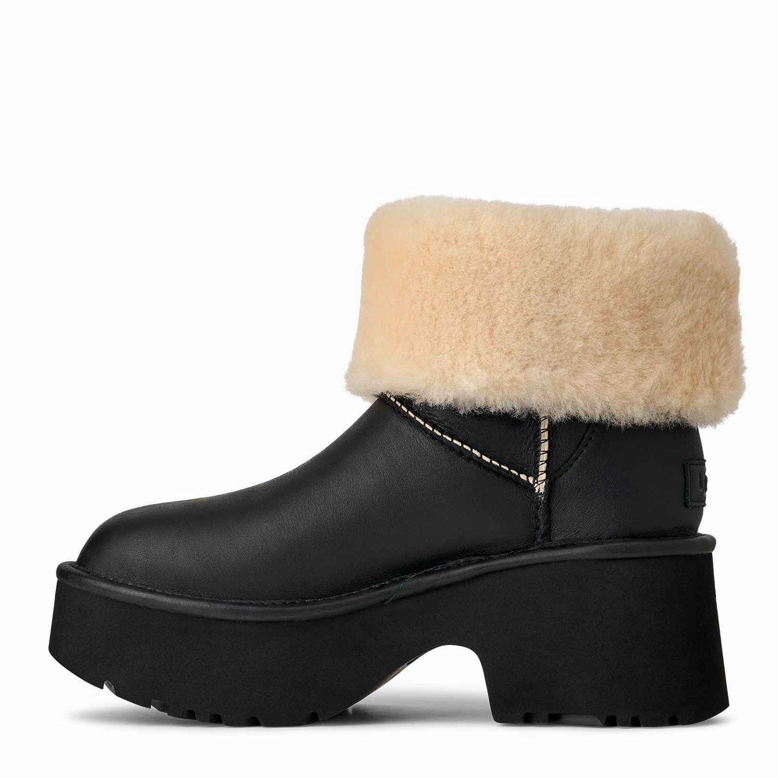 Deep Grooves Easy On Design UGG? Esmee Boot (Women) - Black Leather