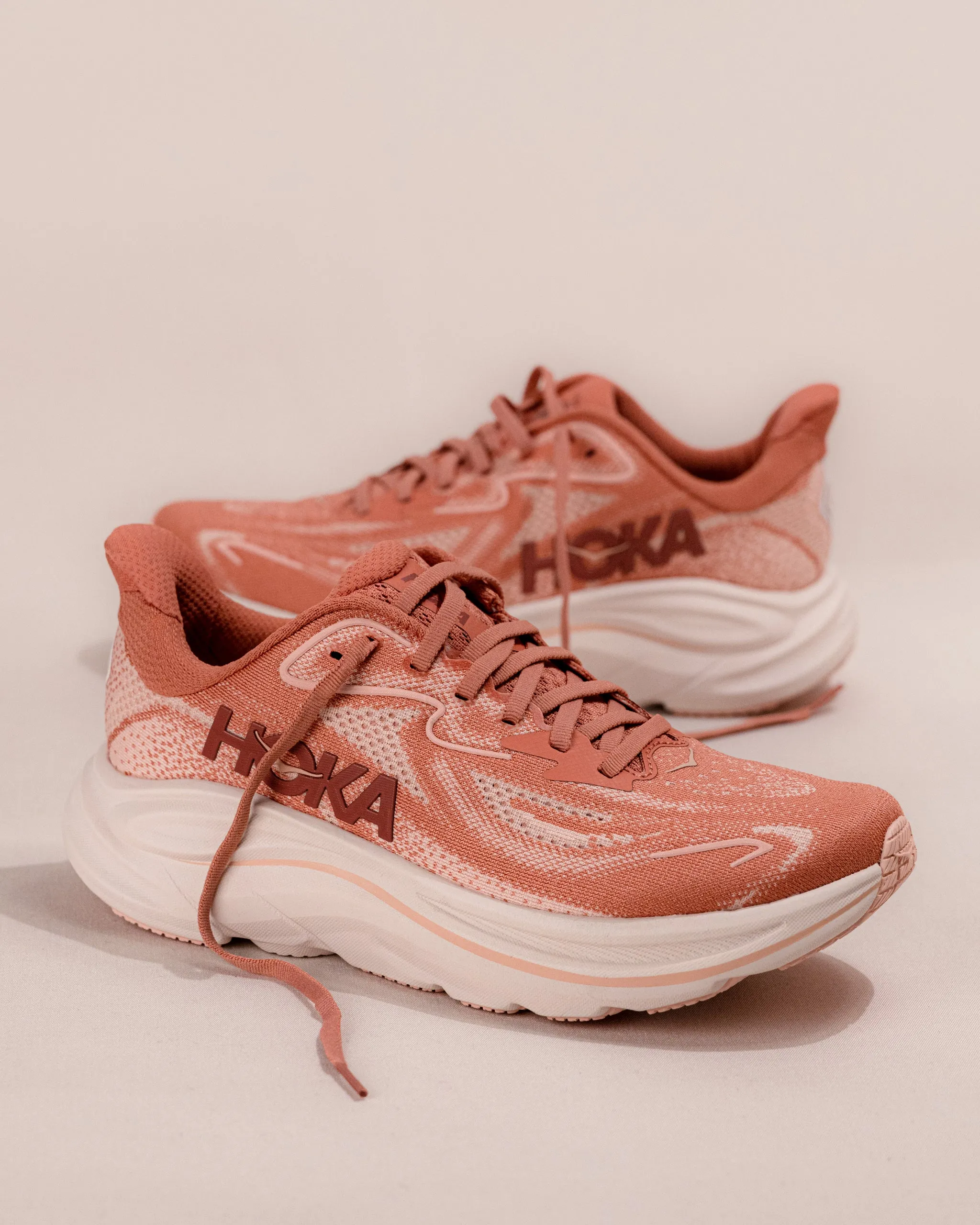 W-CLIFTON 10 - BLUSH - MESH rubber
