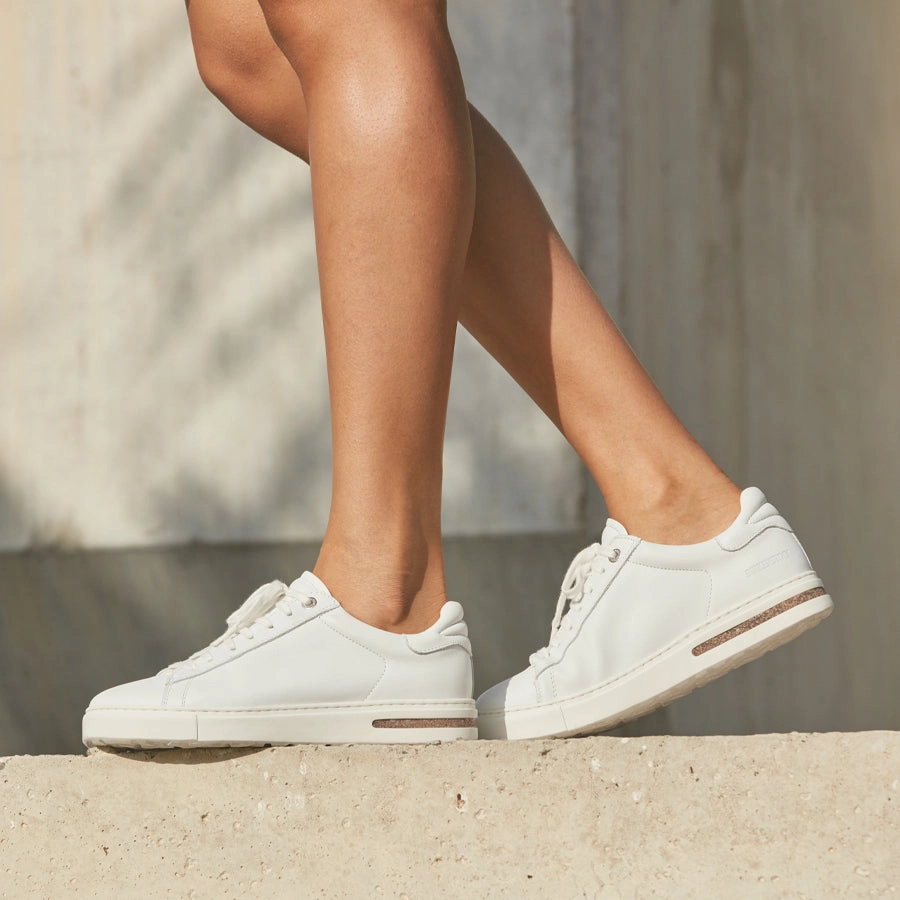 W-BEND - WHITE - LEATHER Distinctive chic