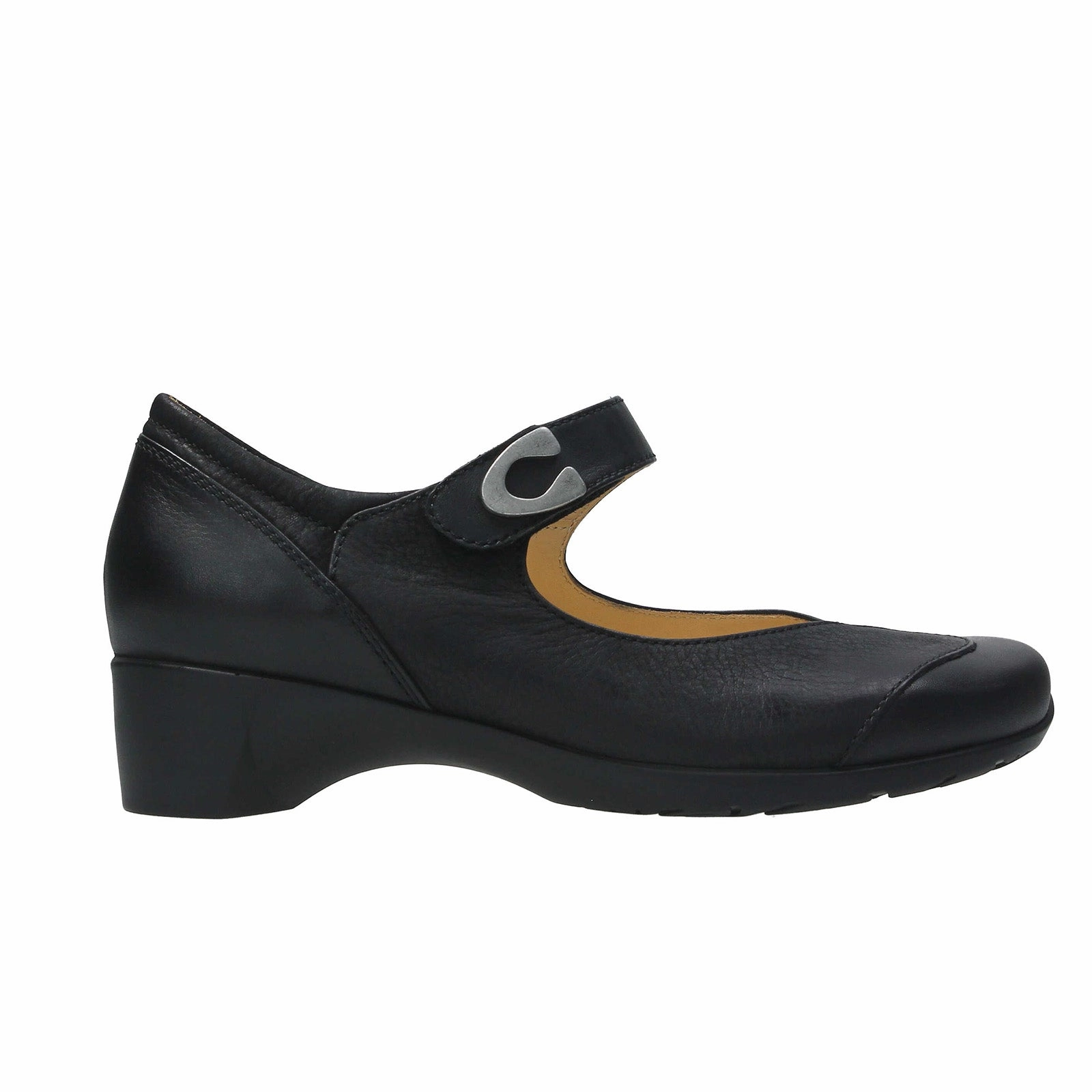 Flexible Beach Shoes Wolky Chili Mary Jane (Women) - Black