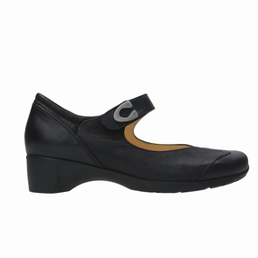 Flexible Beach Shoes Wolky Chili Mary Jane (Women) - Black