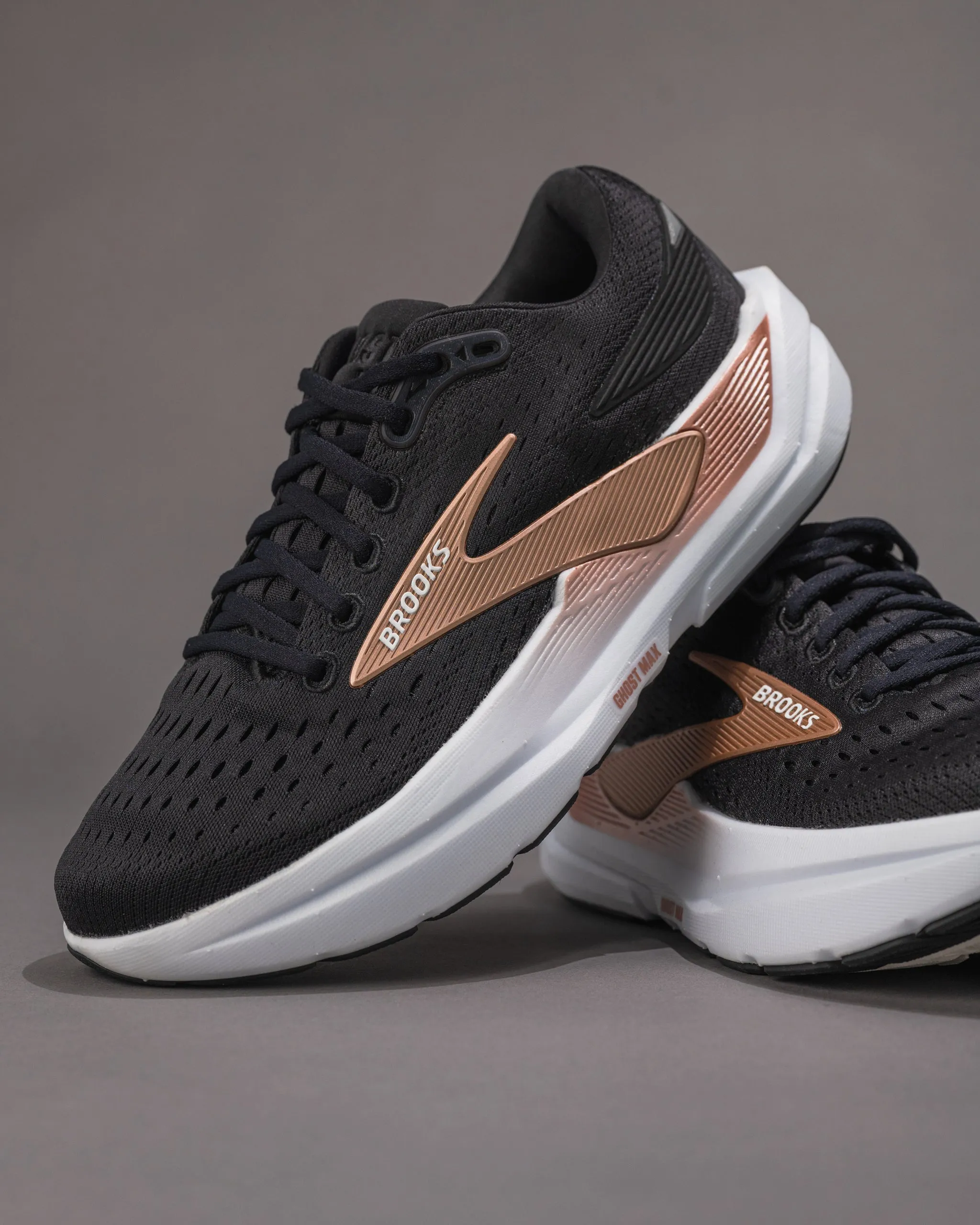 Smart Fit Shock Absorption Technology WOMEN'S GHOST MAX 3 - BLACK/ROSE GOLD - MESH